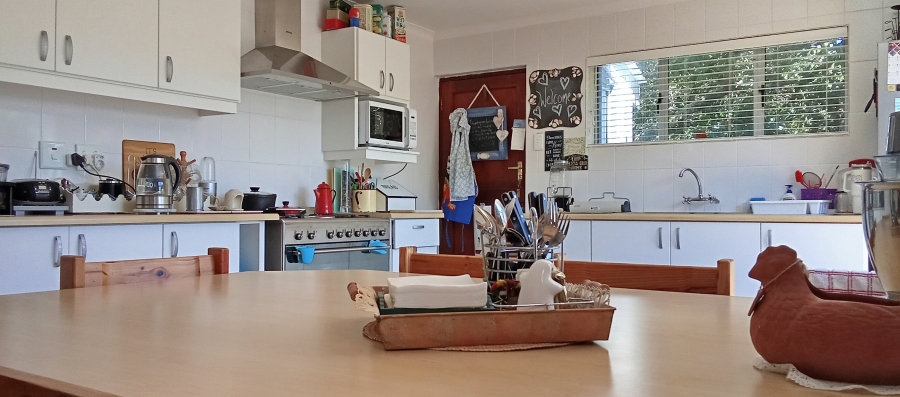 5 Bedroom Property for Sale in Kleinbaai Western Cape